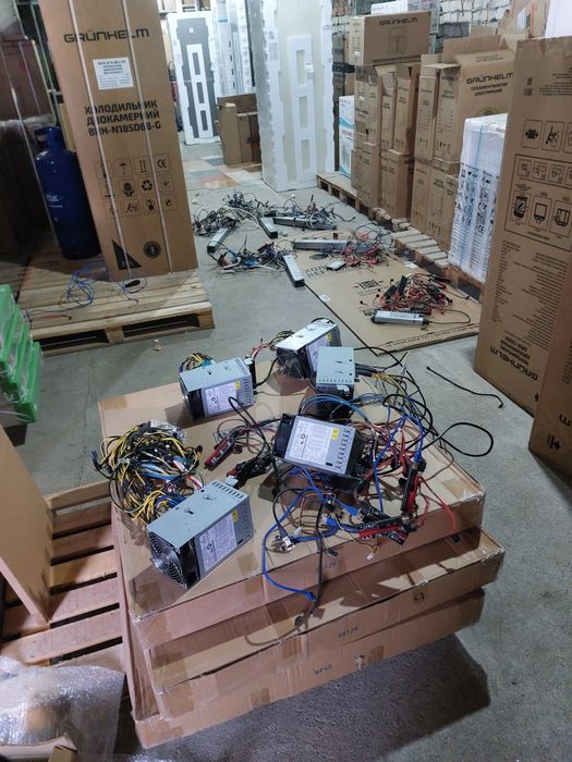 Продаю техніку від відеокарт(торг)