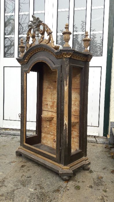 Oratório antigo, 1,18mt em madeira de castanho