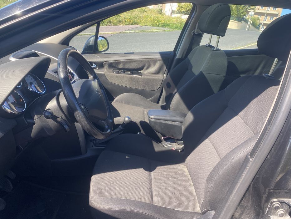 Peugeot 207 sw hdi