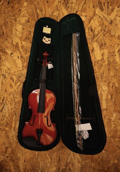 Скрипка Maxtone TV4/4A LL