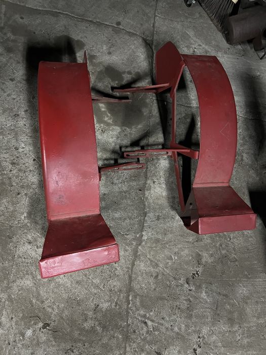 Tz4 k14  ciągniczek  zawias podnosnik   blotnik maska