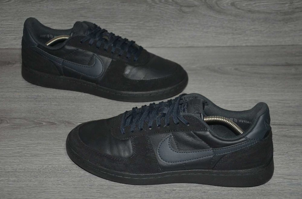 Продам кросівки Фірма Nike Field General.