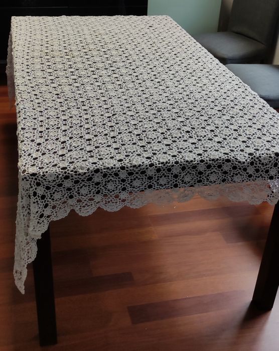 Toalha de mesa em crochê