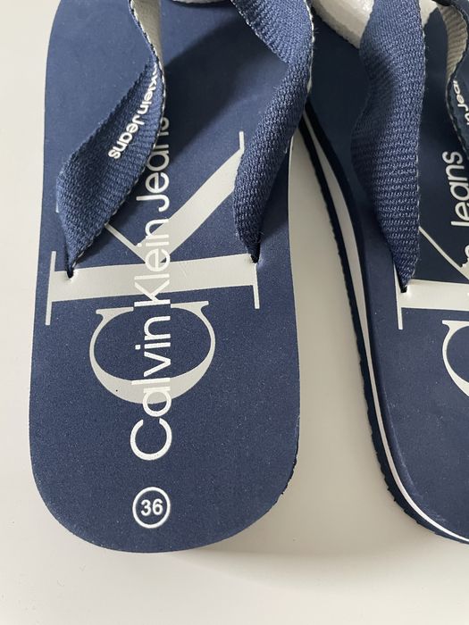 Calvin Klein Jeans japonki rozm.36