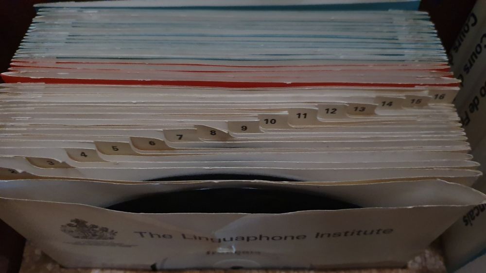 Curso de francês em discos e livros