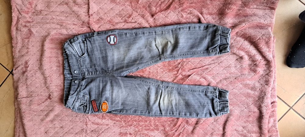 Spodnie używane dla chłopca. Rozmiary 104-116