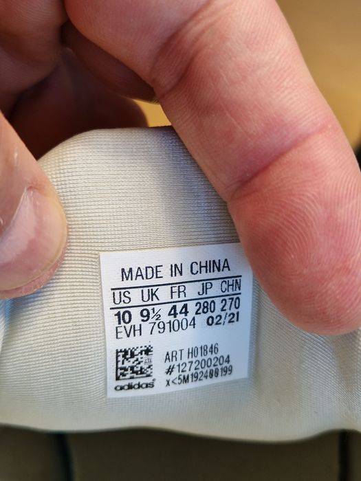 Buty Adidas ZX 700 – rozmiar 44
