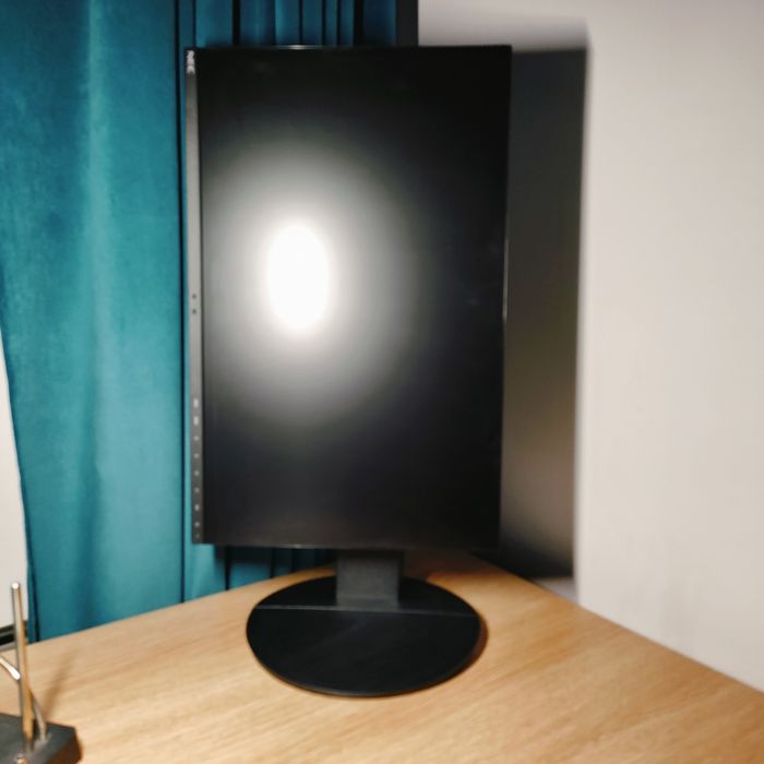 Monitor NEC 22.5"