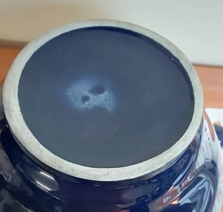 Lavanda  em porcelana  azul cobalto