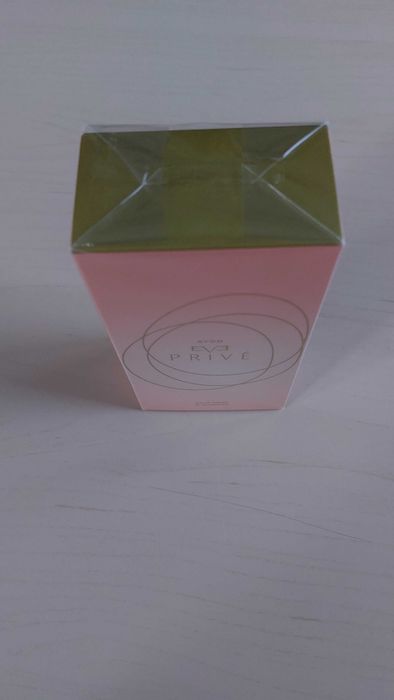 nowe woda perfumowana Avon eve prive