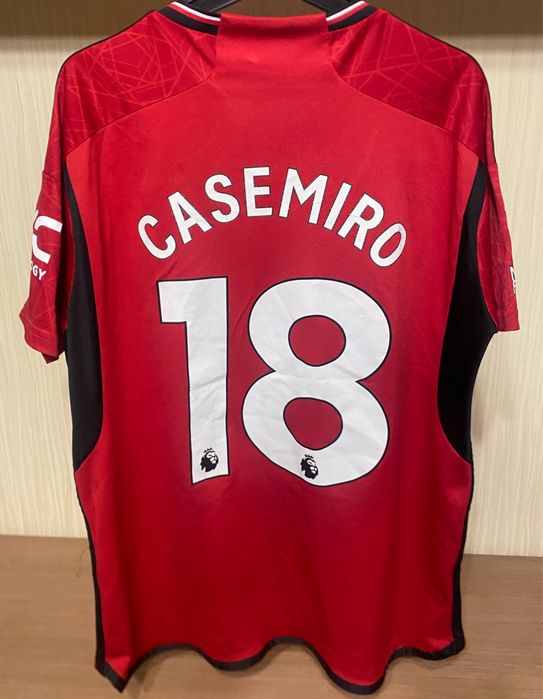 Футбольная футболка бренда Адидас Манчестер Юнайтед