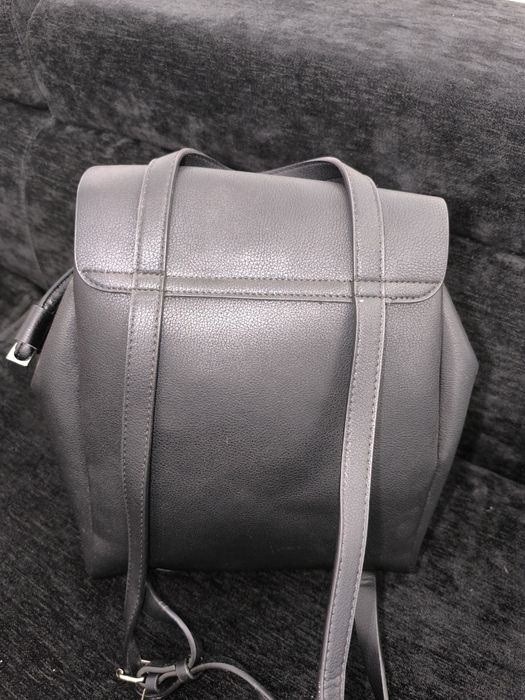 Mochila NOVA em Pele da ZARA