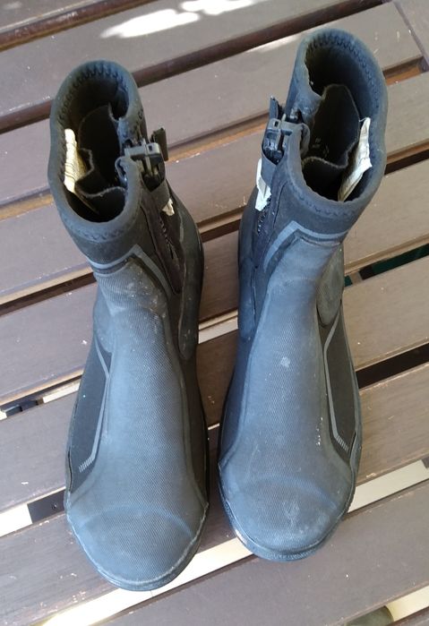 Botins de Neoprene