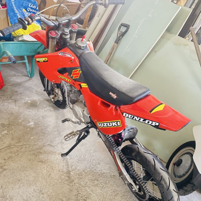 Pit bike reataurada