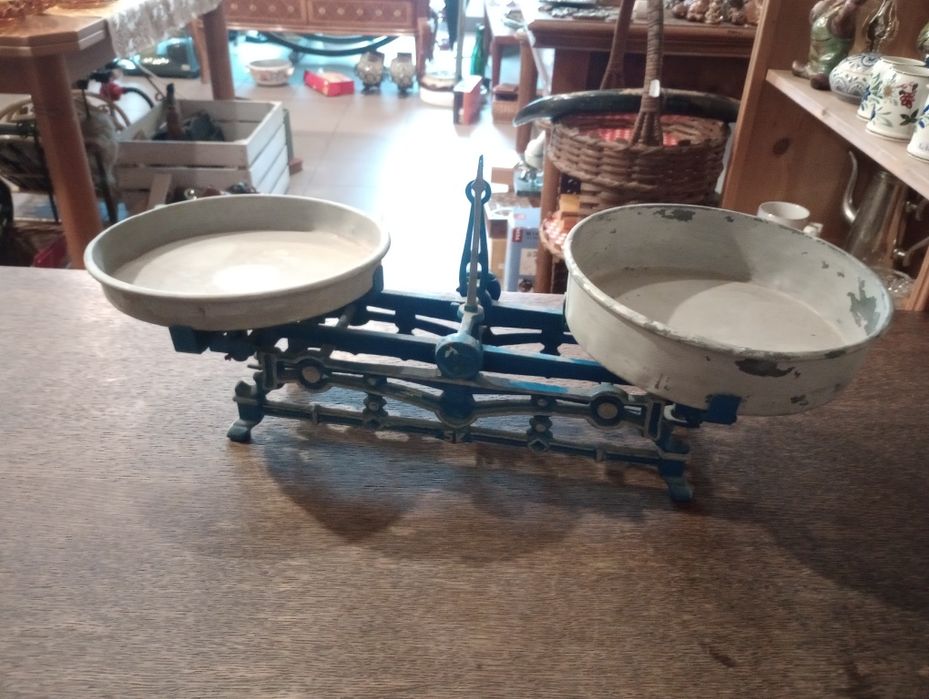 Stara ładna waga szalkowa Okazja