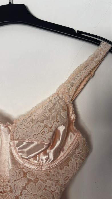 Body com Renda Rosa