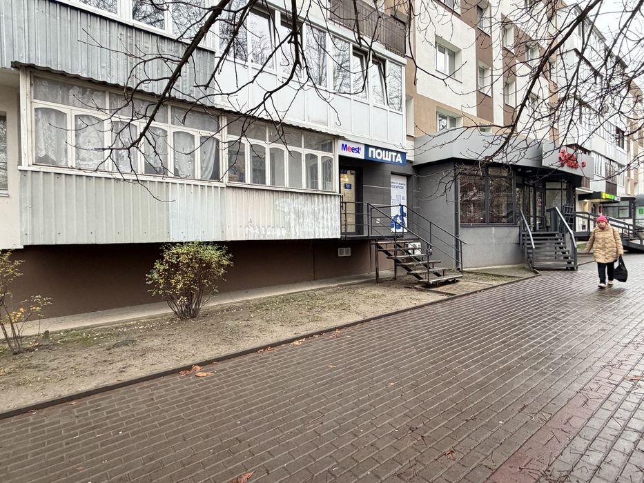 Продаж 3-кімнатної квартири на пр. Відродження