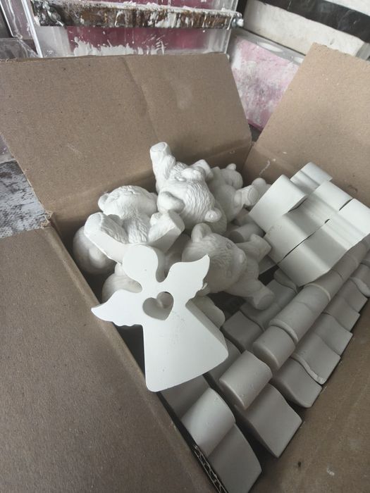Figurki ceramiczne, gips ceramiczny różne wzory