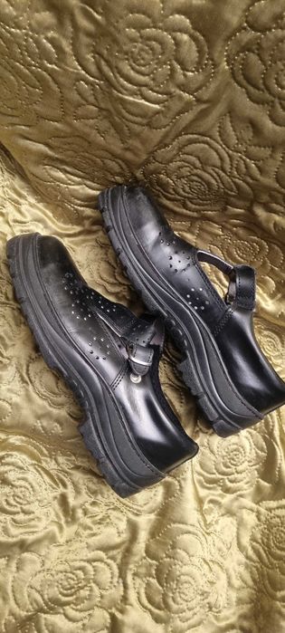 Buty ochronne r. 39 czarne oill resistant antistatic