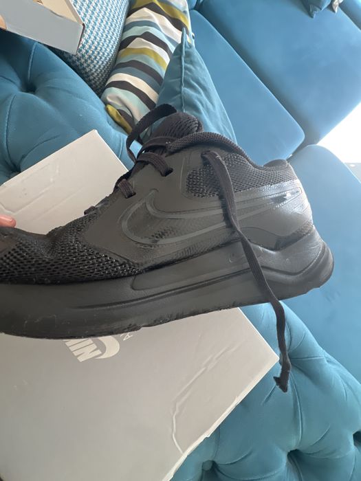 Nike cosmic runner