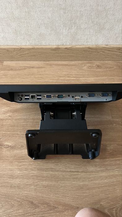 POS BIRCH G15 - SSD- 8gb ram- win11 pro- Estado novo
