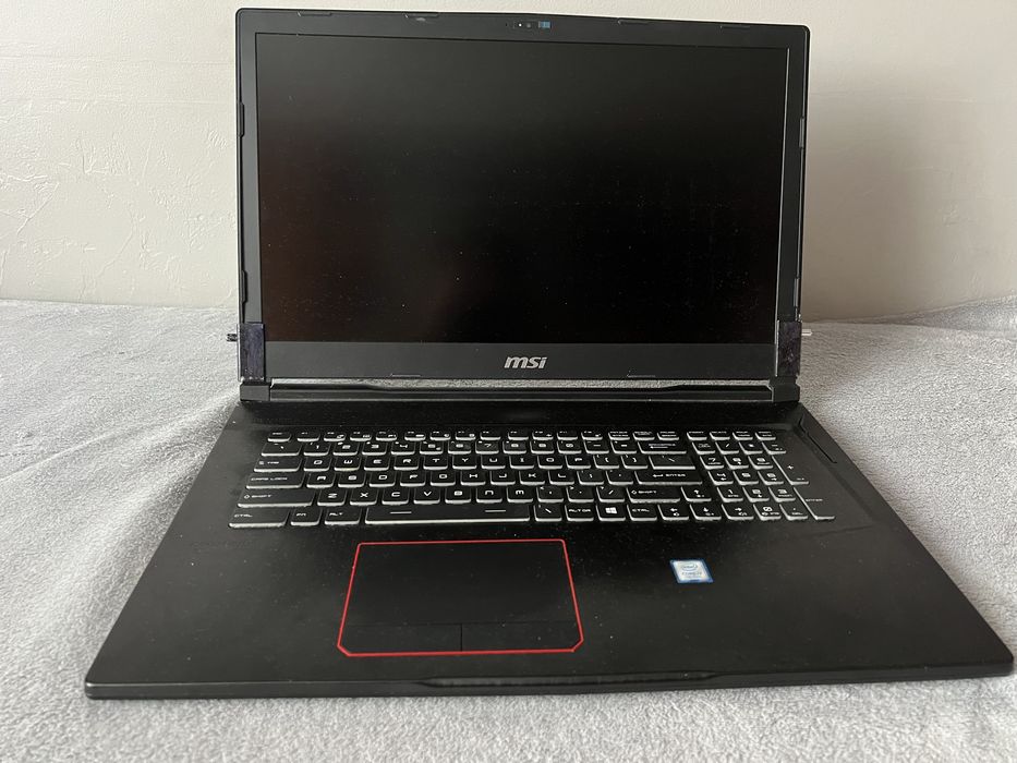 MSI GE73 7RD i7 8GB GTX 1050TI