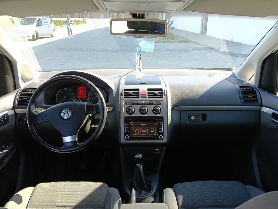 Volkswagen touran 1.4 tsi 2009 року
