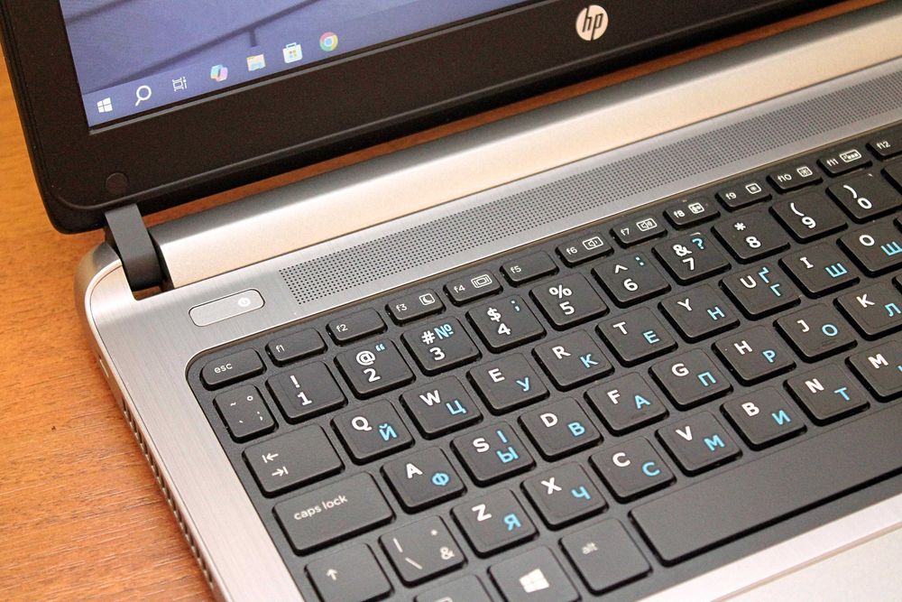 Ноутбук HP ProBook 430 /Intel i5-5200U /8GB ОЗУ /HDD на 500GB /АКБ 3 год!