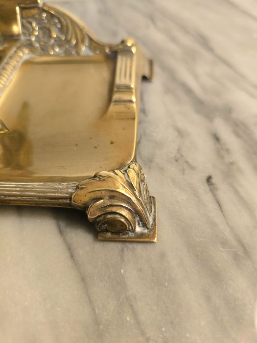 Tinteiro antigo Belle Époque em latão tinteiro em cristal 1895 a 1910