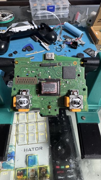 Ремонт геймпадів Xbox та PlayStation