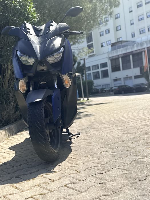 Yamaha XMAX 125