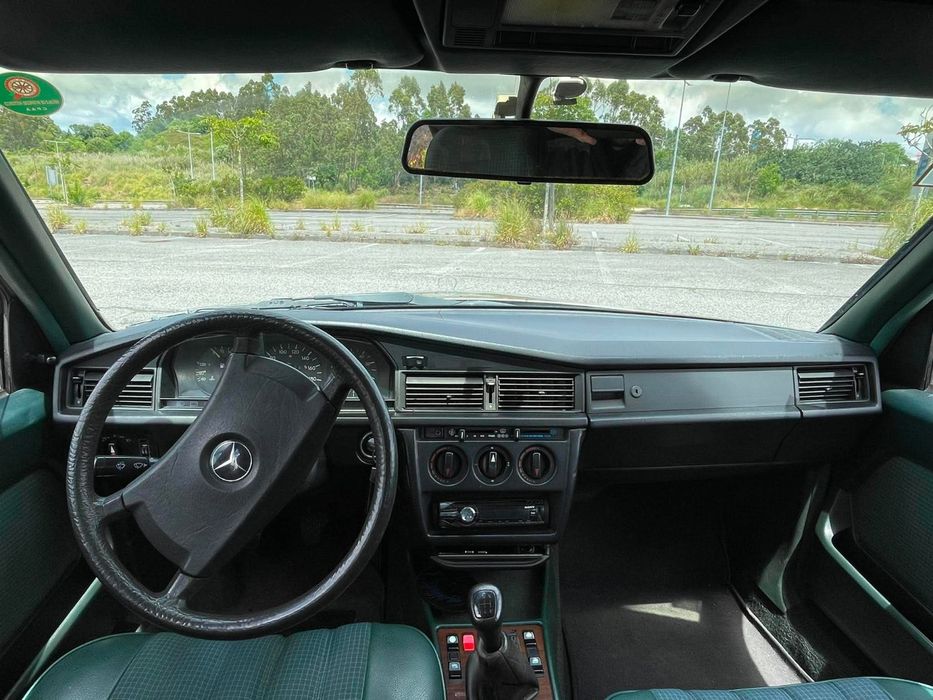 Mercedes 190D  2.5