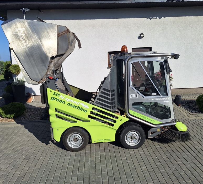 Zamiatarka  silnik Kubota