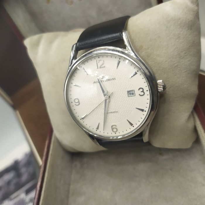 Zegarek Jacques lemans Swiss automat 
Stan jak na zdjęciach