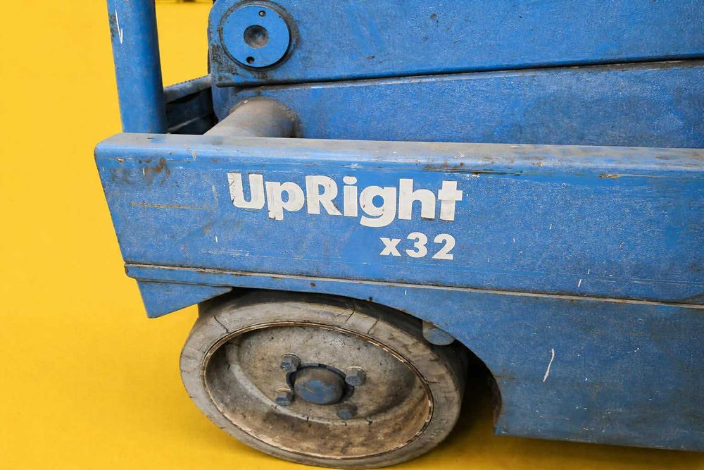 Podnośnik nożycowy 12 m