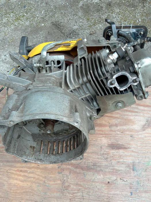 Silnik spalinowy OHV 4-suwowy – używany