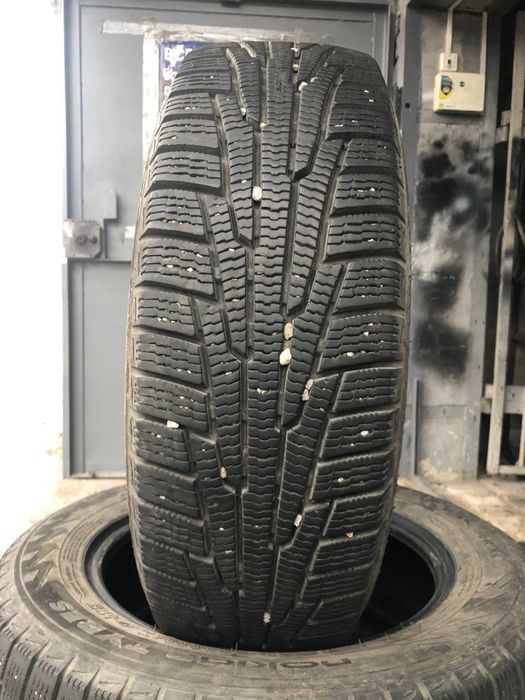 666 175 65 R14 комплект зимних шин Nokian
