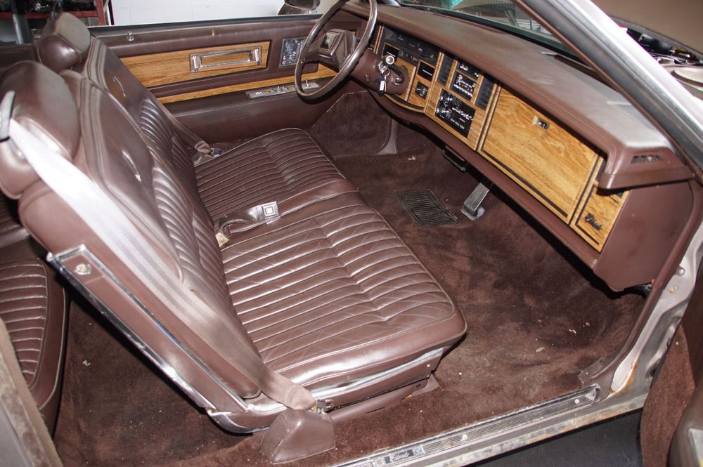 FOTELE KANAPY CADILLAC ELDORADO 1984 COUPE
