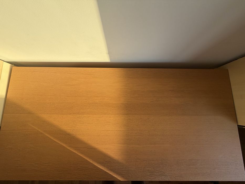 Secretária IKEA Malm em ótimo estado
