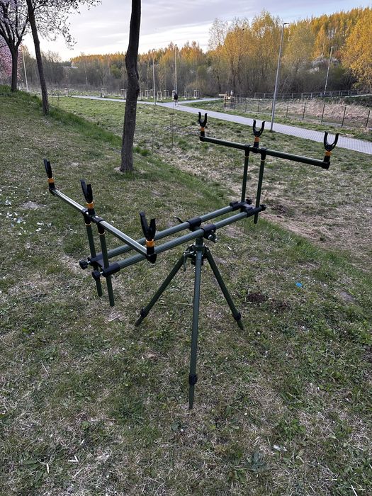 Stojak na wędki Nowy