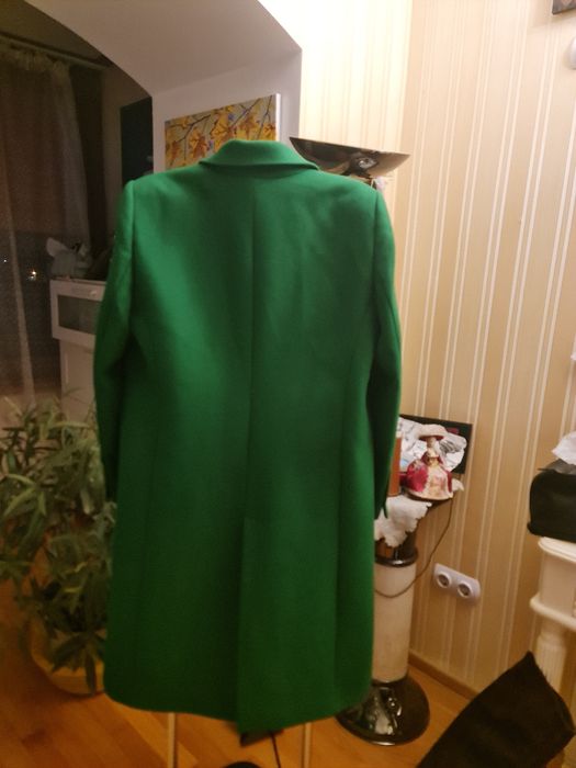 Затишне вовняне пальто Zara