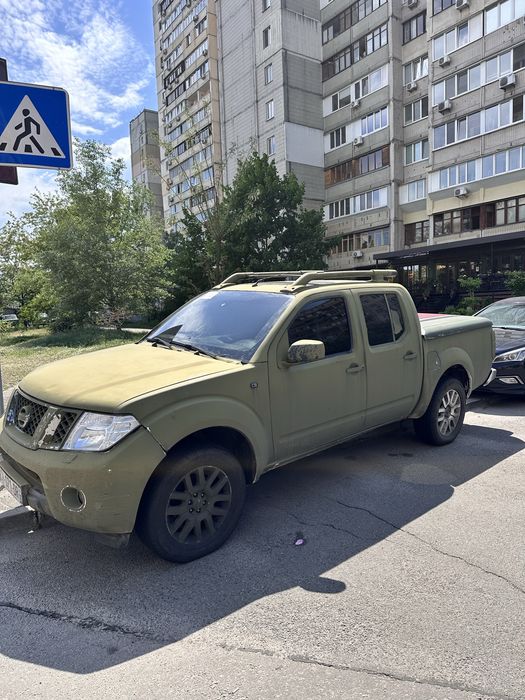 Nissan Navara 2012 для військових 3.0 дизель , автомат. Київ
