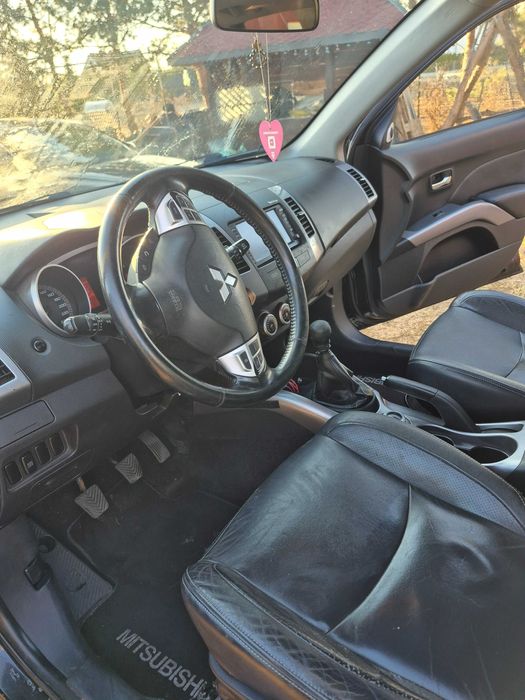Auto Mitsubishi Outlander