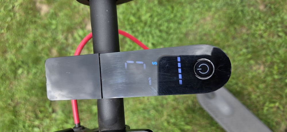 Xiaomi Mi Electric Scooter Pro 2 — Майже без пробігу (286 км, 8 циклів), повний комплект