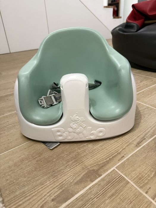 Bumbo - assento evolutivo