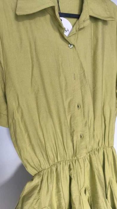 Vestido curto de mulher