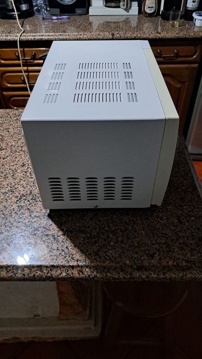 Vendo microonda com novo