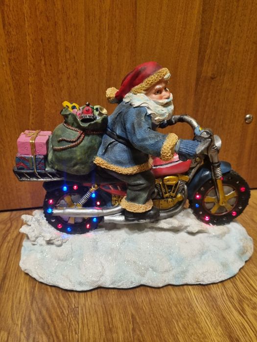 Mikołaj na motocyklu figurka swiecaca