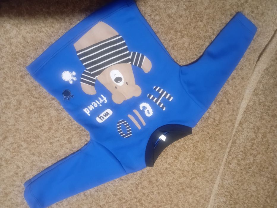 Продам нову кофтинку на рік