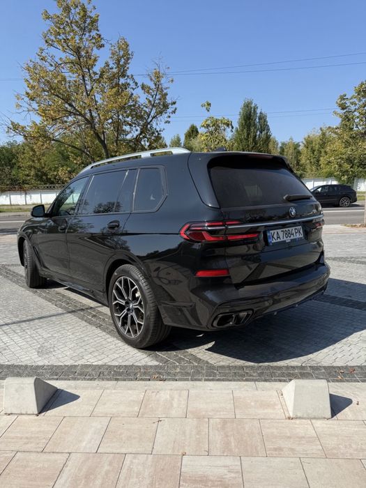 Продам  BMW x7 шикарный